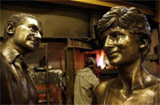 Bronze sculpture of Princess Diana and Dodi Al Fayed